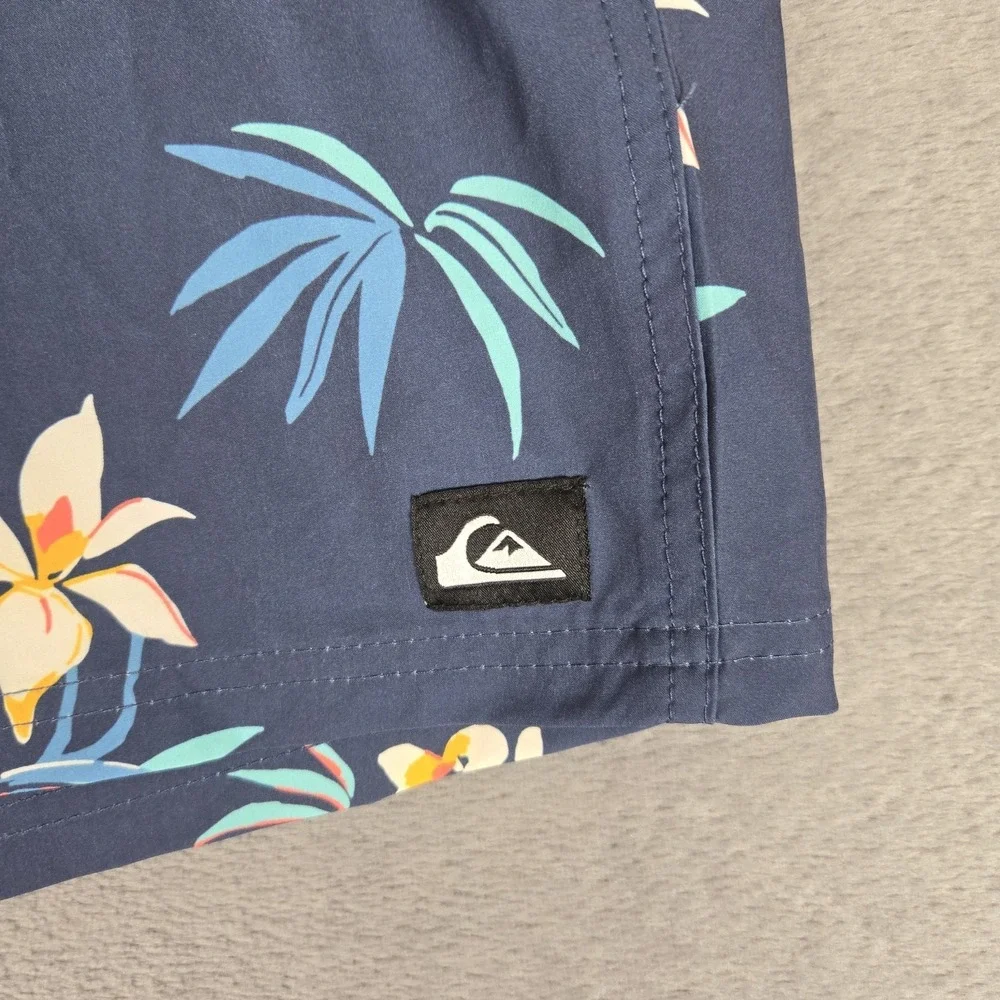 Quicksilver Swim Trunks Mens 2XL Mesh Lined Floral Board Shorts Resort Wear NWT‎
